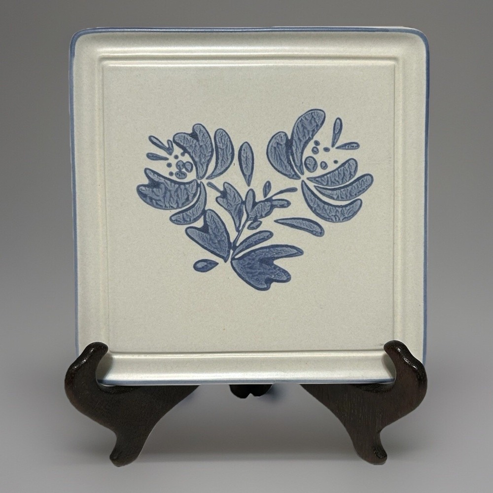 Pfaltzgraff Yorktowne Blue Floral Heart Square Trivet Tile Wall Hanging 615 USA